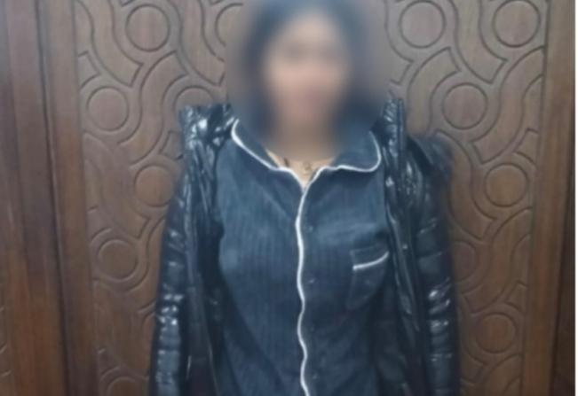 ضبط صانعة محتوى نشرت فيديوهات خادشة للحياء على صفحاتها بمواقع التواصل