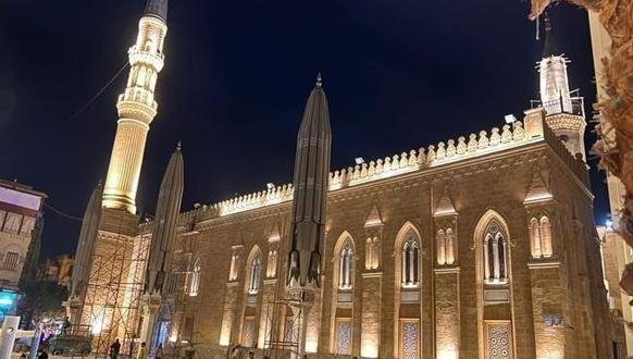 موعد أذان العشاء وصلاة التراويح في اليوم الأول من شهر رمضان المبارك