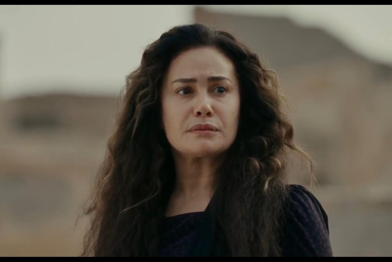 منع الحلقة 12 من 'كما كمال' يضع أجهزة تصنع لزوجته وهند صبري تكشف خيانته