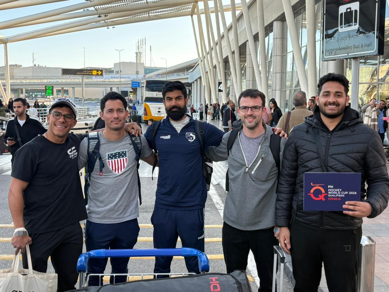 وصول منتخب أمريكا للهوكي إلى مصر للمشاركة في تصفيات كأس العالم