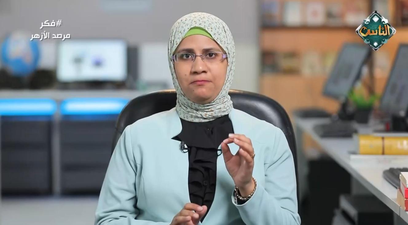 كيف نوازن بين بر الوالدين وحب الزوجة؟ نصائح عملية للتعامل مع هذا التحدي العائلي