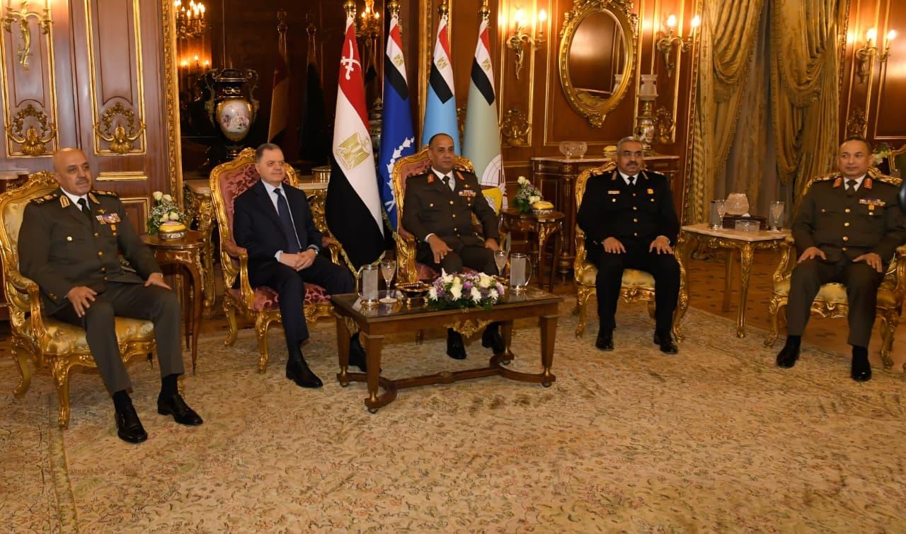 الفرق أشرف سالم زاهر واللواء محمود توفيق يشهدان حفل إفطار القوات المسلحة والداخلية