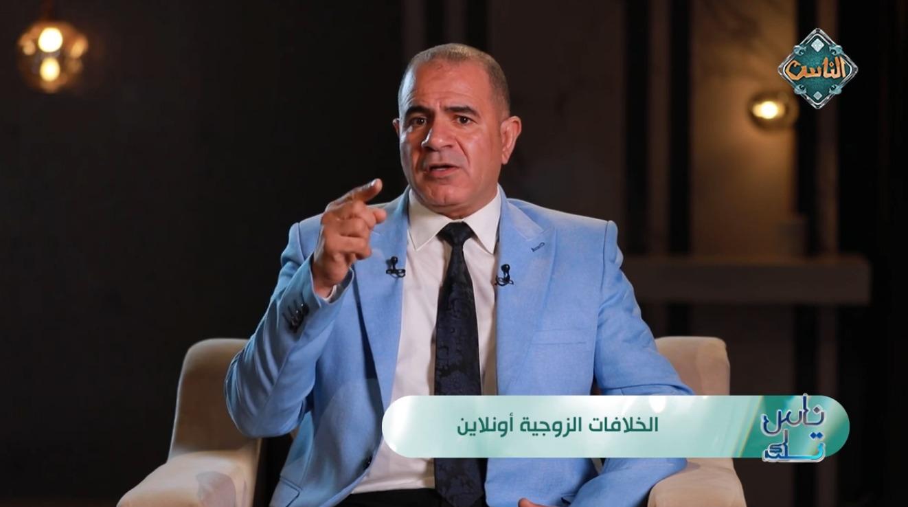 خبير علم اجتماع يحذر من مخاطر القصص والمنشورات على مواقع التواصل الاجتماعي