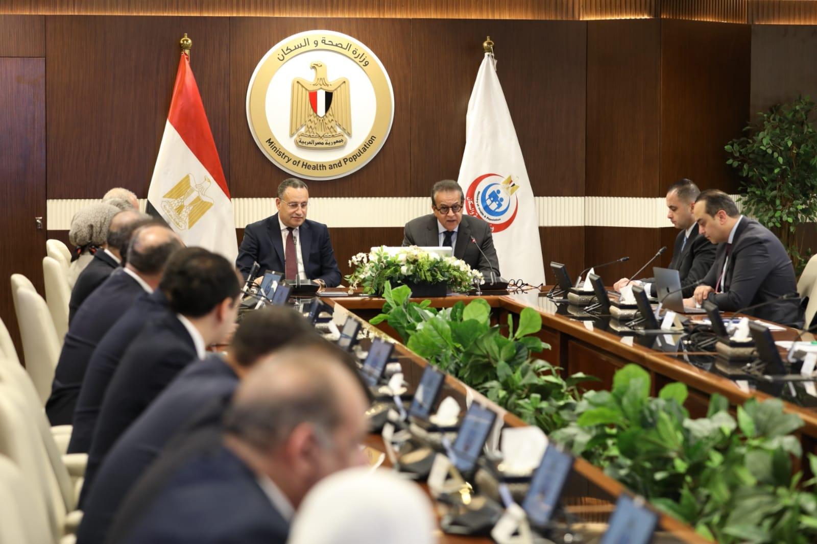 وزيرا الصحة والتعليم العالي يبحثان آليات إدراج المستشفيات الجامعية في التأمين الصحي الشامل