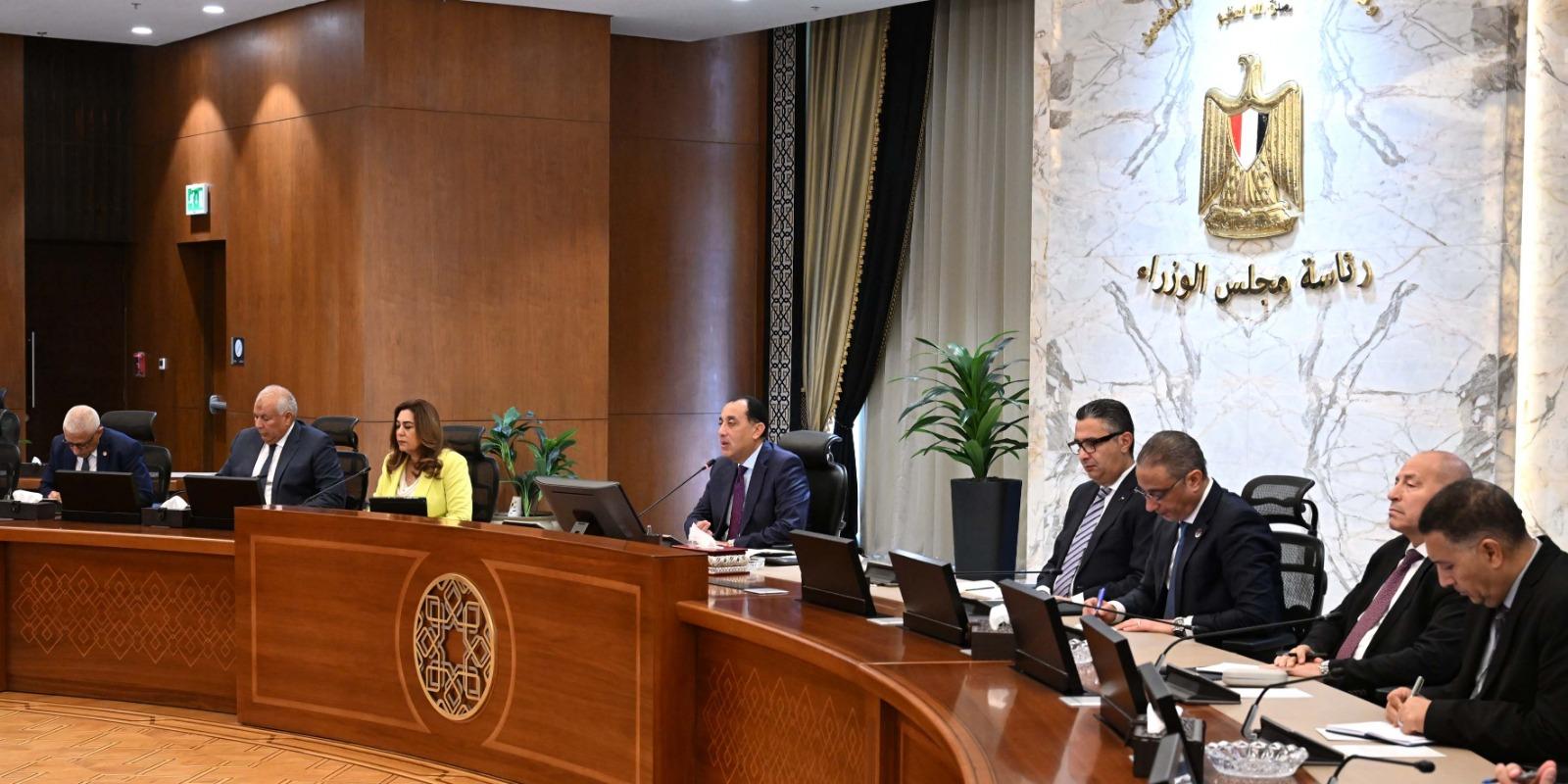 رئيس الوزراء في اجتماع المحافظين