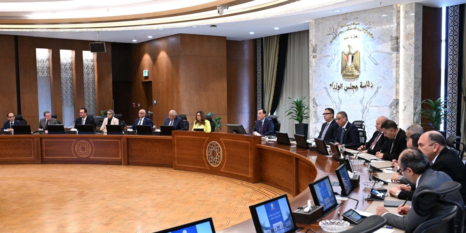 رئيس الوزراء في اجتماع المحافظين