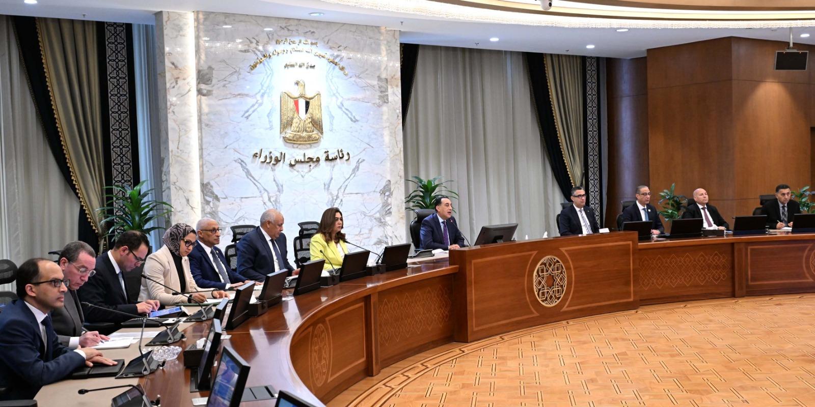 رئيس الوزراء في اجتماع المحافظين