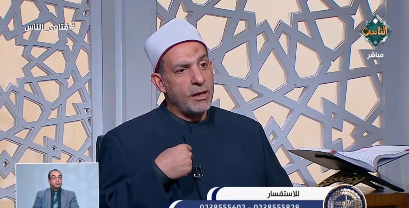 أمين الفتوى يوضح حكم إخراج زكاة الفطر عن الأبناء الكبار في فيديو توعوي