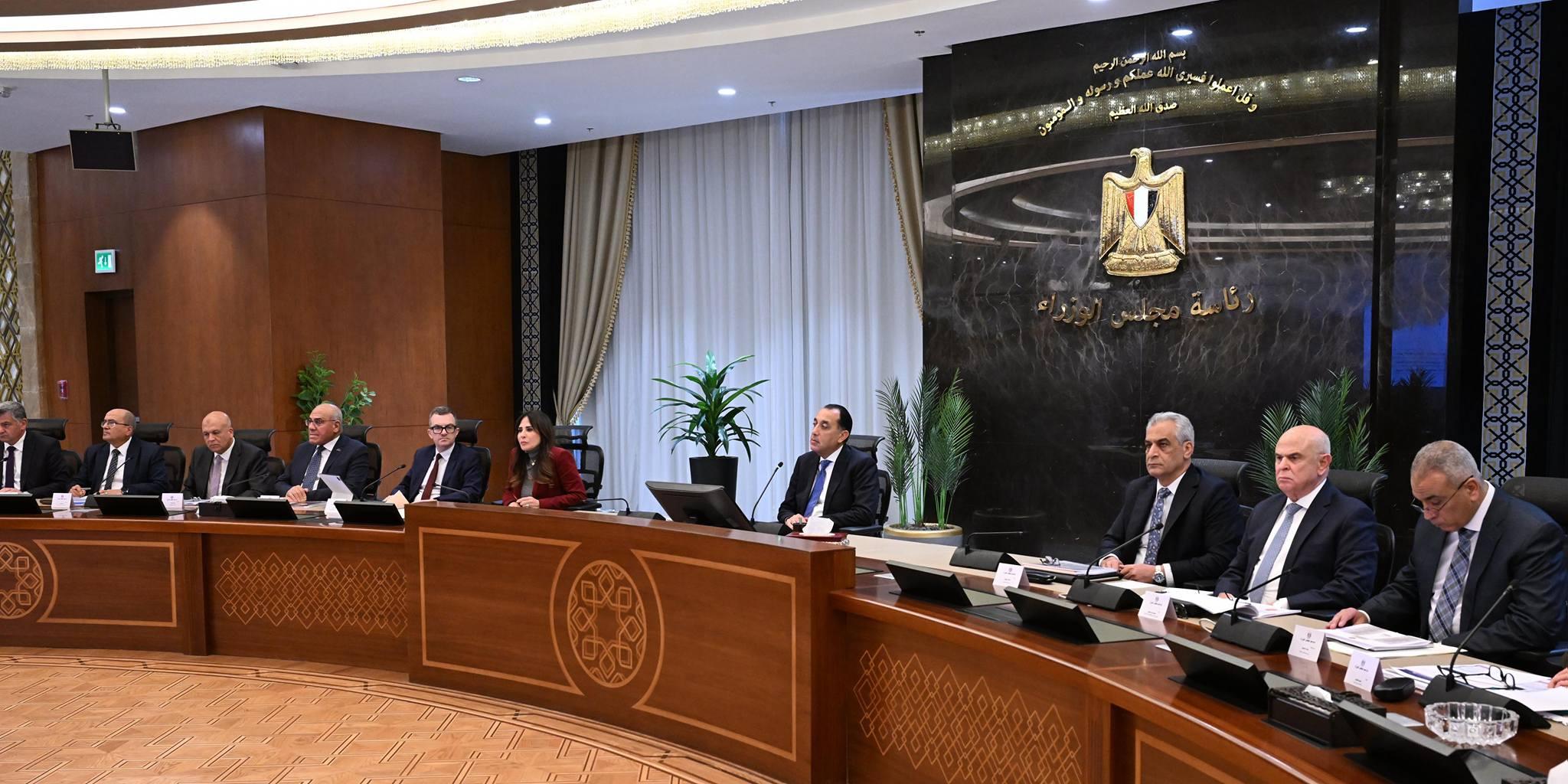 رئيس مصطفى مدبولي يصدر أول قرارات لجنة إدارة الأزمات المركزية في مصر
