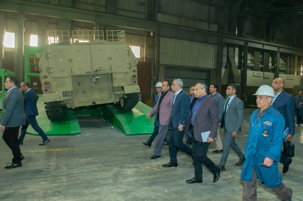 وزير الإنتاج الحربي خلال اللقاء