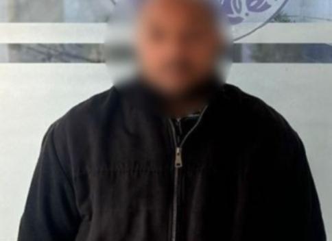 كشف ملابسات فيديو يظهر شخصًا يتضرر من منادي سيارات لطلب نقود مقابل انتظار