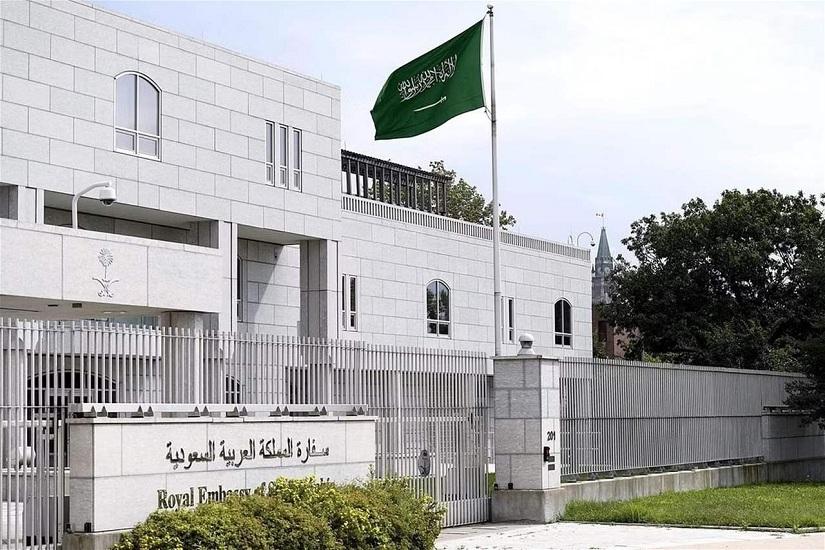 السفارة السعودية في لبنان تدعو رعاياها إلى مغادرة البلاد بشكل فوري