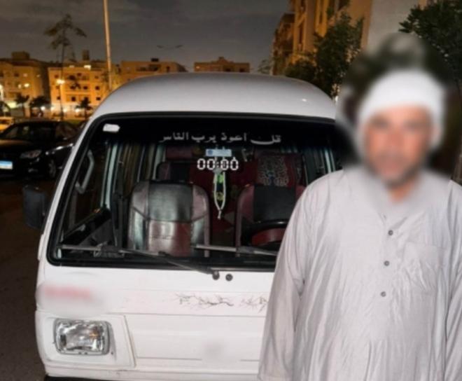 القبض على سائق فان اصطدم بدراجة نارية وأصاب قائدها في القاهرة