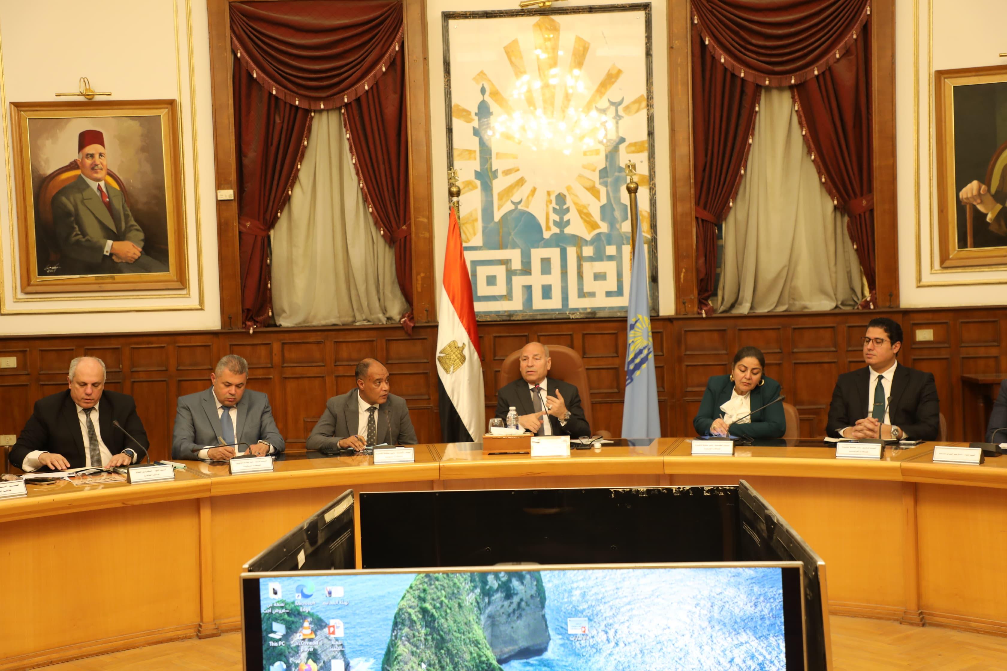 محافظ القاهرة: المرحلة الحالية تتطلب حلولاً غير تقليدية للطاقة
