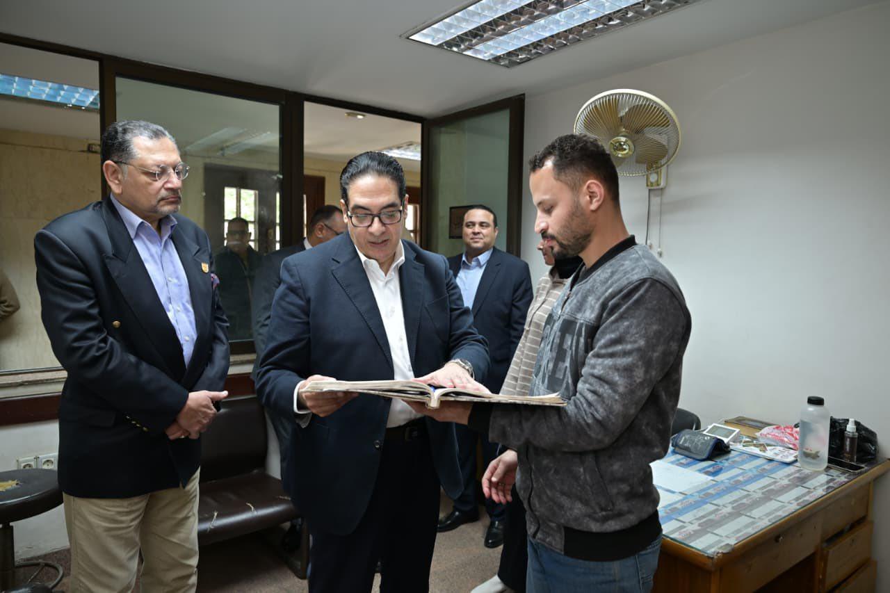 رئيس جامعة القاهرة