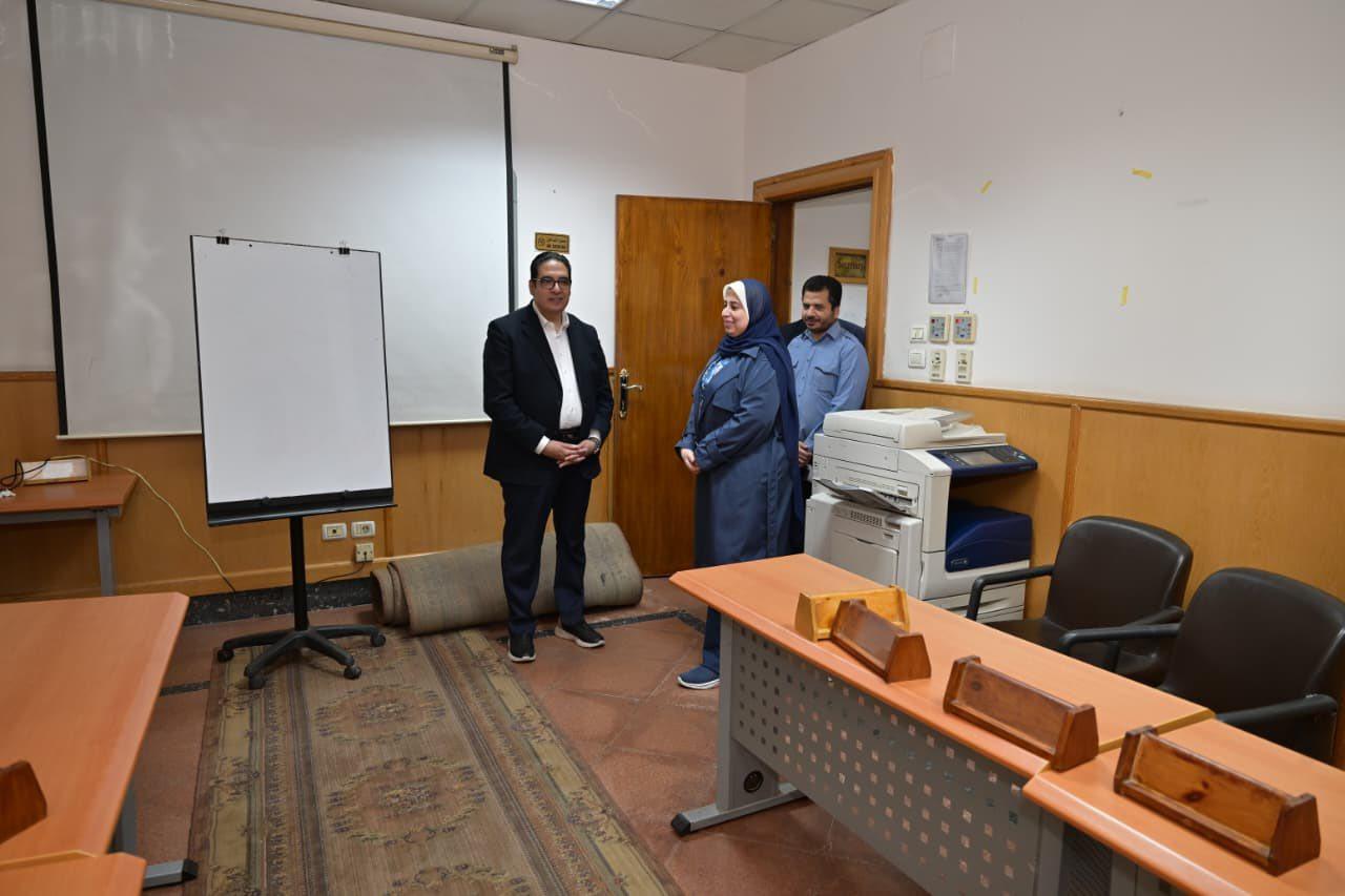 رئيس جامعة القاهرة