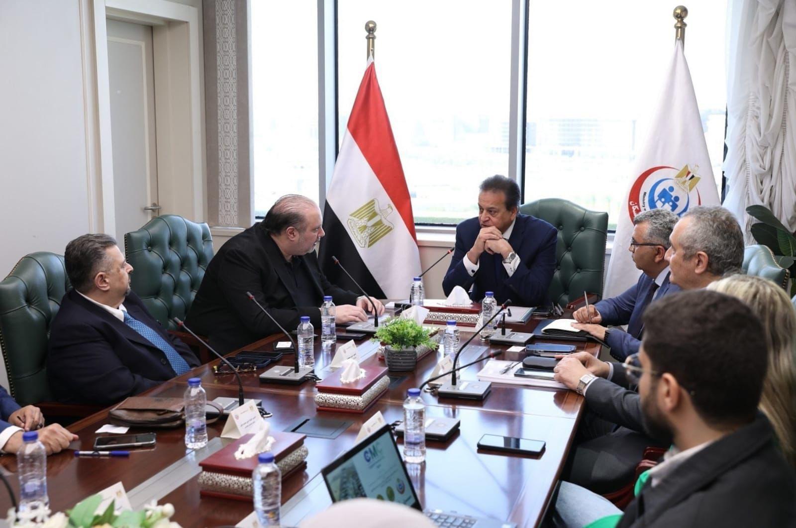 اجتماع وزير الصحة مع ممثلي مجموعة إنفينشور