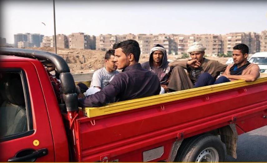 النقل تناشد المواطنين الابتعاد عن عربات البضائع لتجنب المخاطر