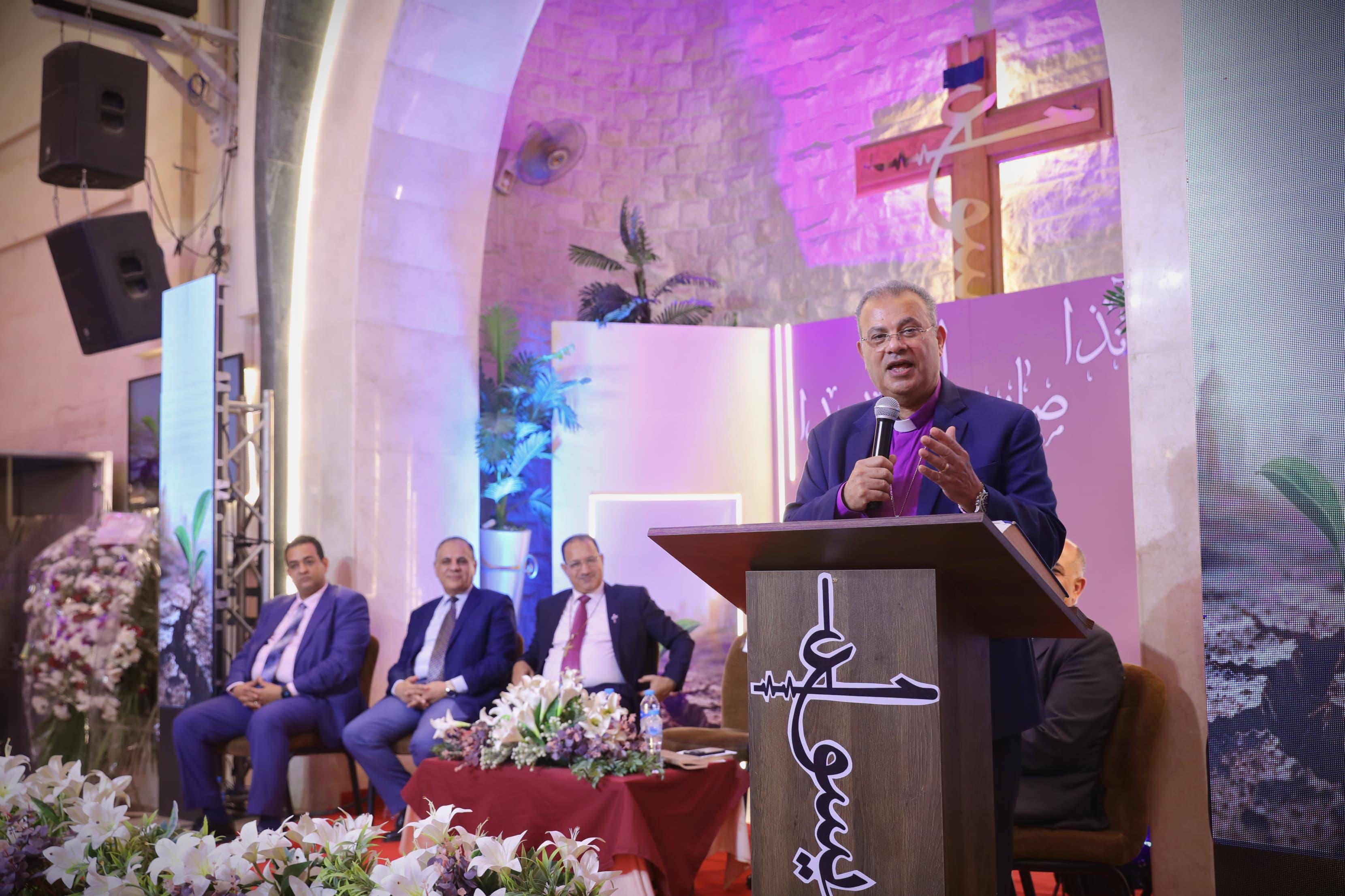 القمص أندريه زكي يشيد بدعم الدولة لتقنين أوضاع الكنائس وترسيخ المواطنة