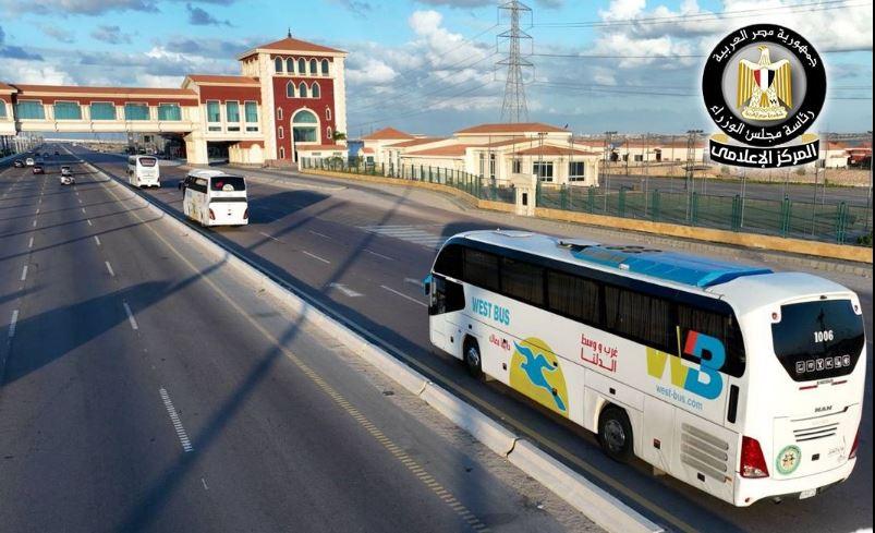 الحكومة توقع عقدًا لتوريد 529 أتوبيسًا جديدًا لتحديث أسطول النقل البري