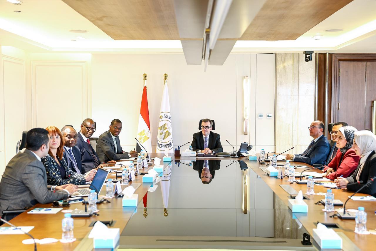 وزير التخطيط: نتبنى سياسات متوازنة والاقتصاد المصري أظهر قدرة على الصمود