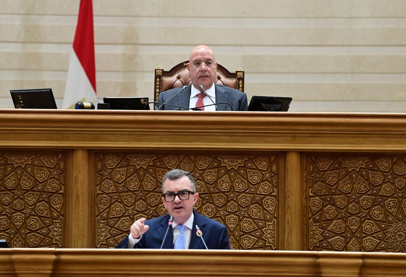 وزير التخطيط: توقعات بنمو اقتصادي 5.4% بنهاية العام المالي المقبل