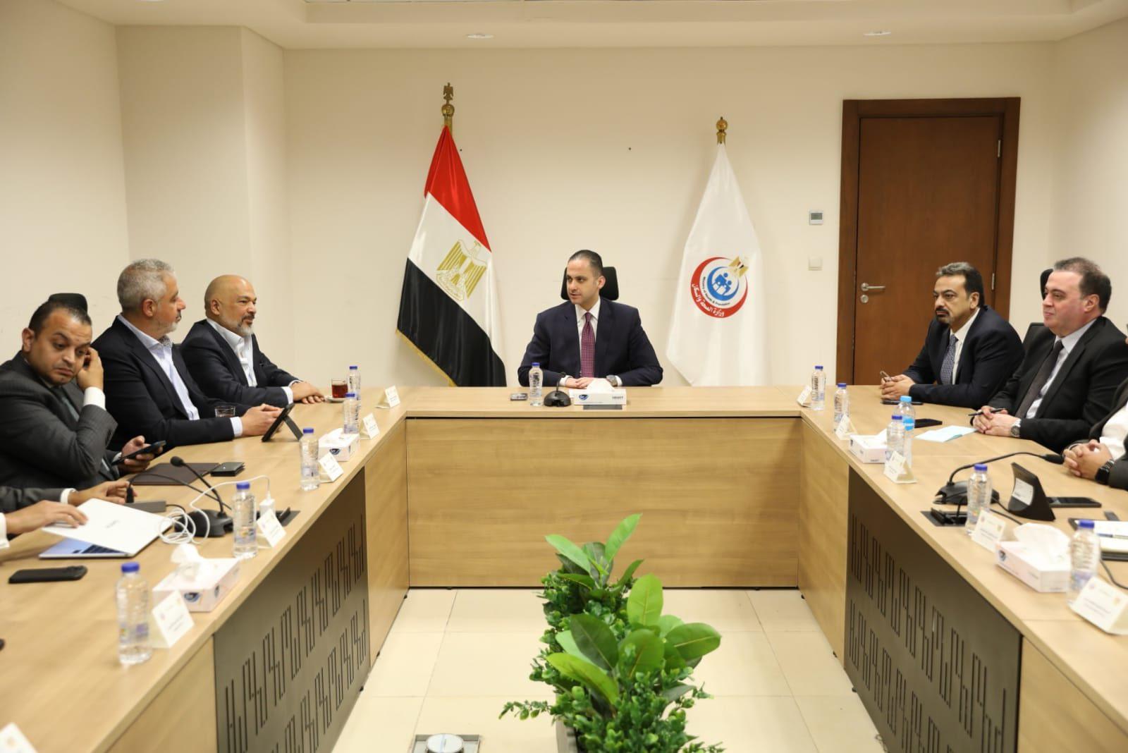 وزارة الصحة تبحث توفير ماكينات المستشفيات بنسبة 100% عبر شراكات مع المستثمرين