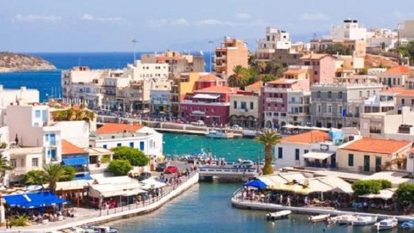 زلزال بقوة 5.7 درجة يضرب جزيرة كريت اليونانية دون خسائر
