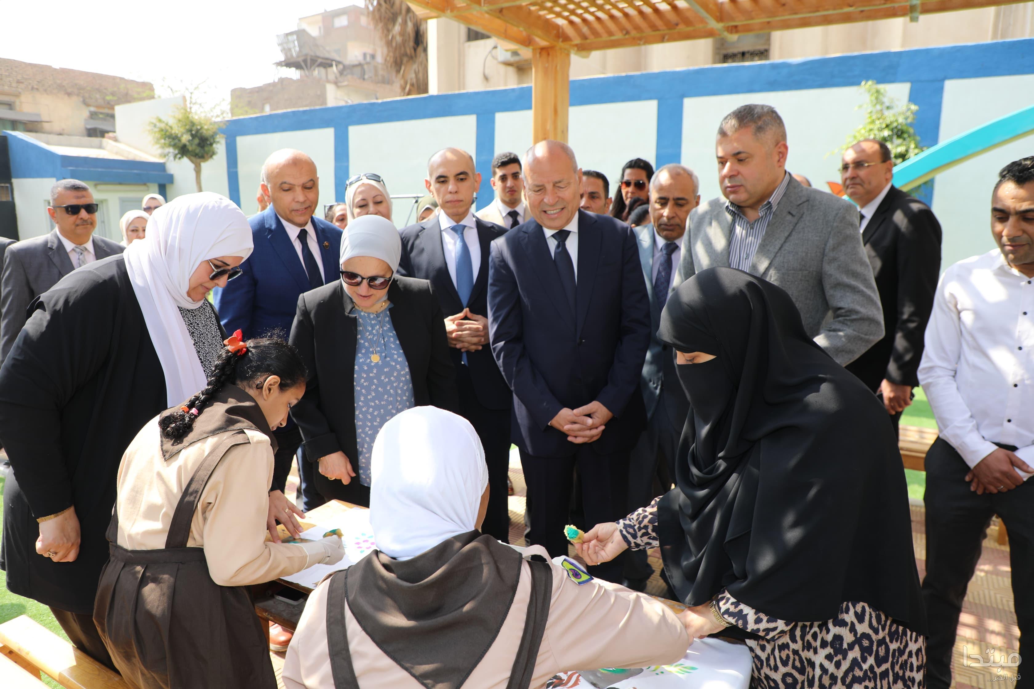 محافظ القاهرة يفتتح تطوير مدرسة التربية الفكرية بروضة الفرج