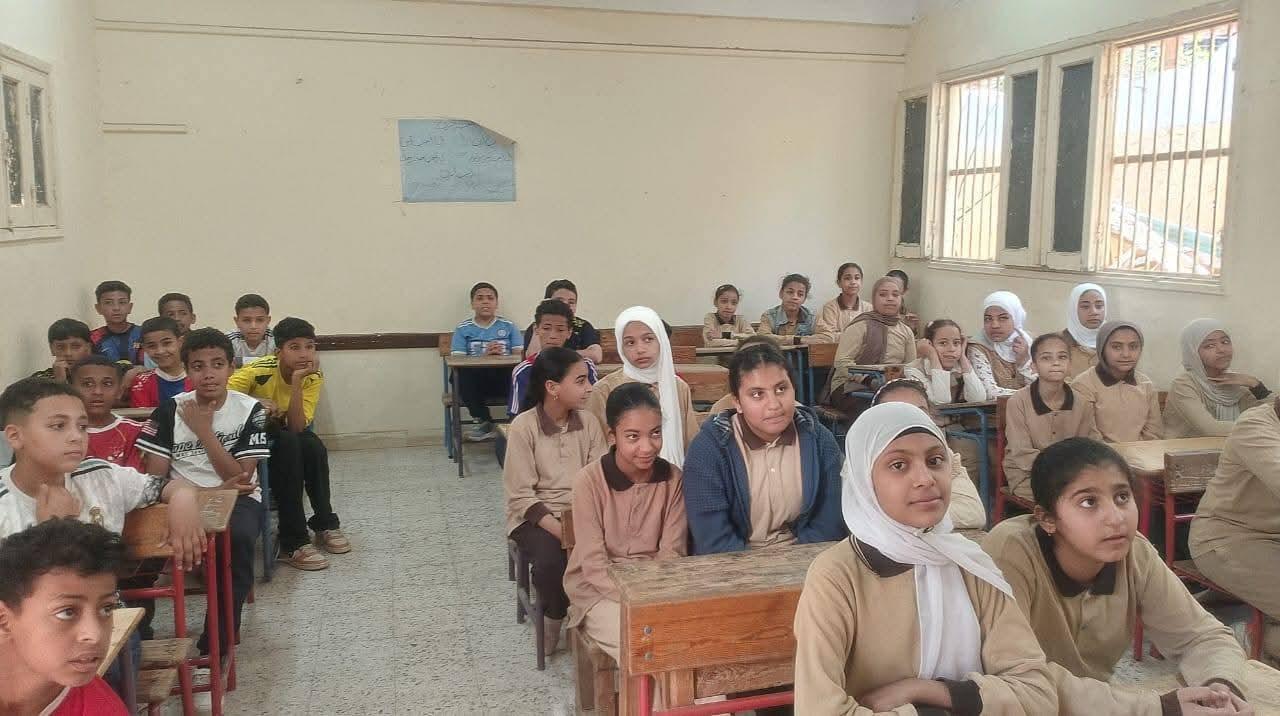 التوعية بمخاطر الإدمان الإلكتروني في محاضرة ببيت ثقافة ديرمواس