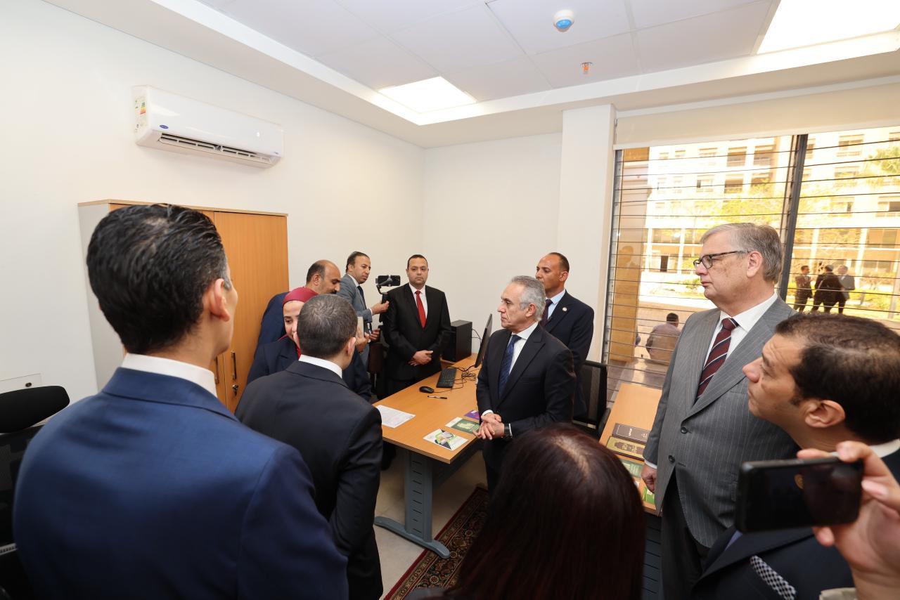 وزير العدل يفتتح أول مكتب متخصص للمساعدة القانونية الأسرية للأجانب
