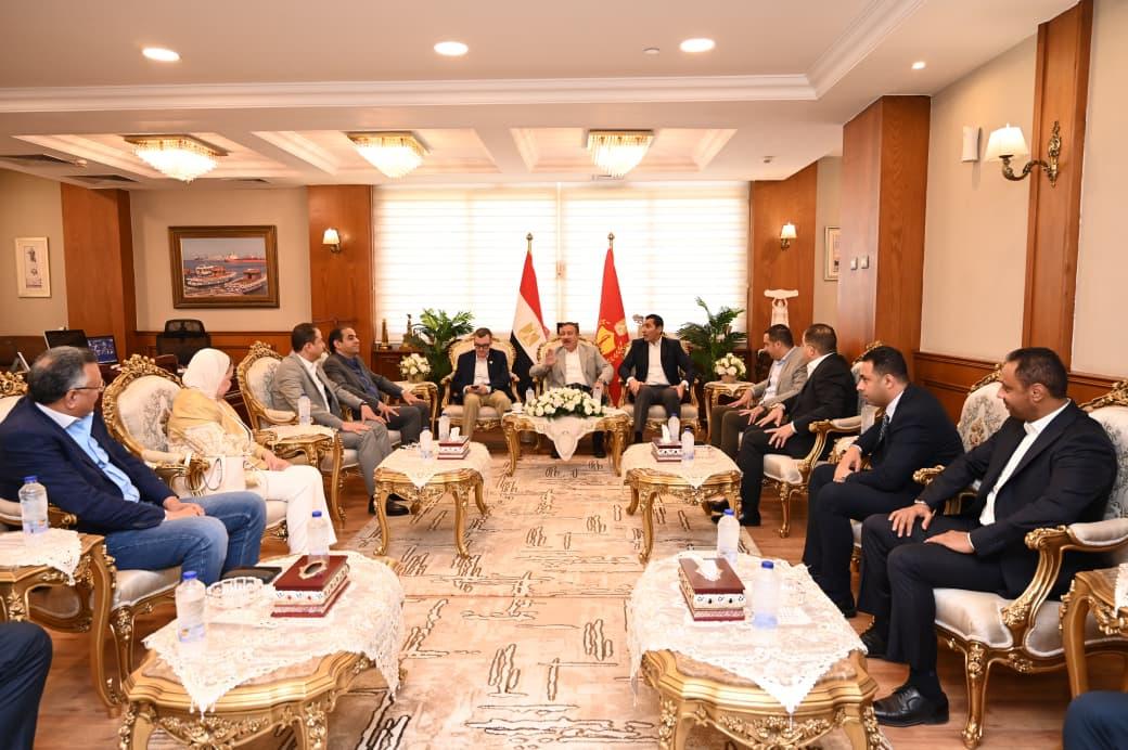 جوهر نبيل في جولة تفقدية ببورسعيد