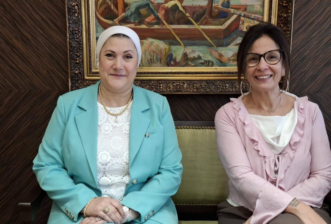 وزيرة الثقافة