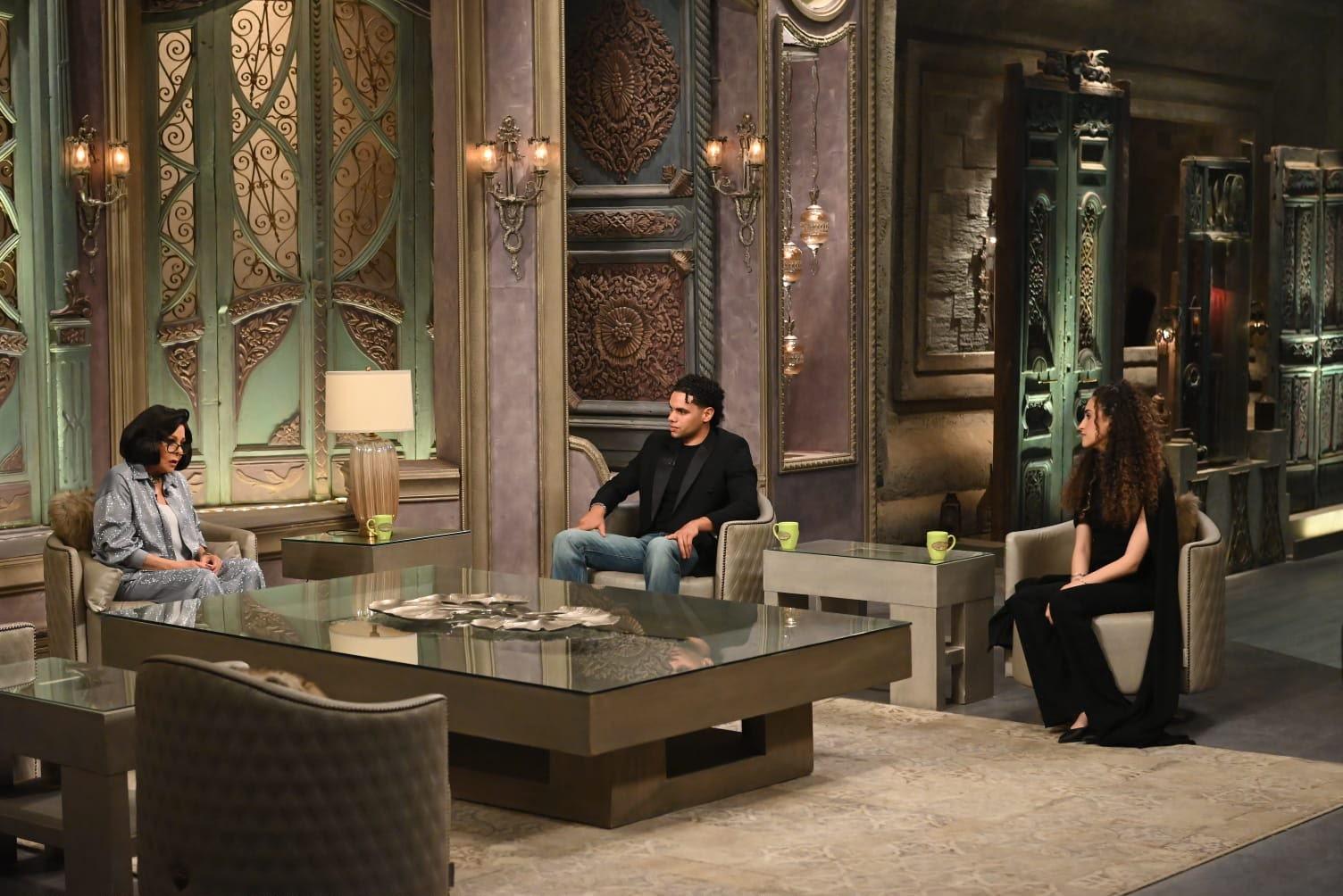 صاحبة السعادة