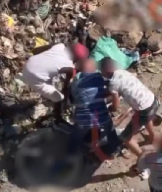 المتهمين
