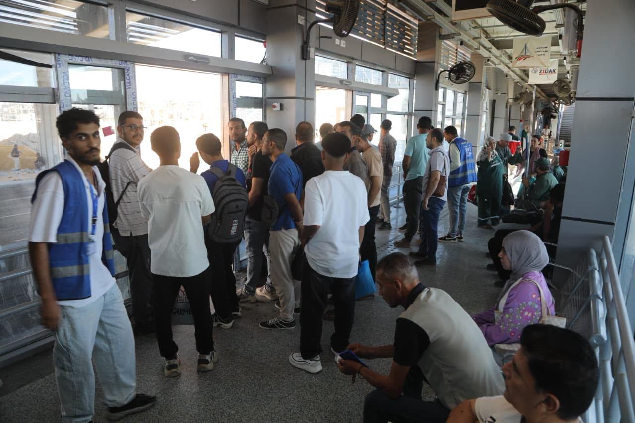 «النقل» تنشر توافد الركاب على المرحلة الثانية من الأتوبيس الترددي السريع BRT .. بالصور
