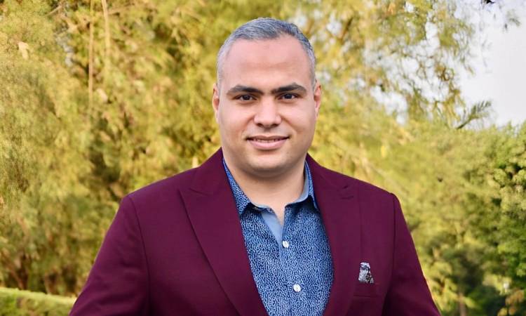 عمرو حسين
